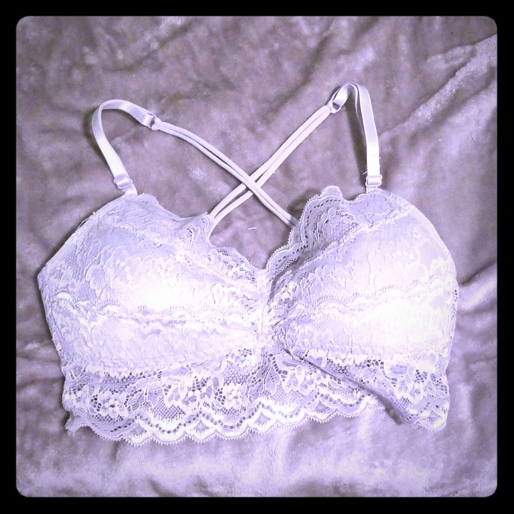 Super cute Grey and Black bralette! NEVER WORN!
